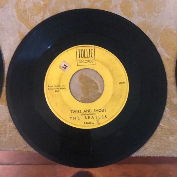 Beatles 45 records Hey Jude, yesterday, help, I am the walrus, let it be, 8 reco - Picture 5 of 10